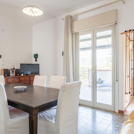 Giardini Naxos Apartment With Terrace Near The Sea Bagian luar foto