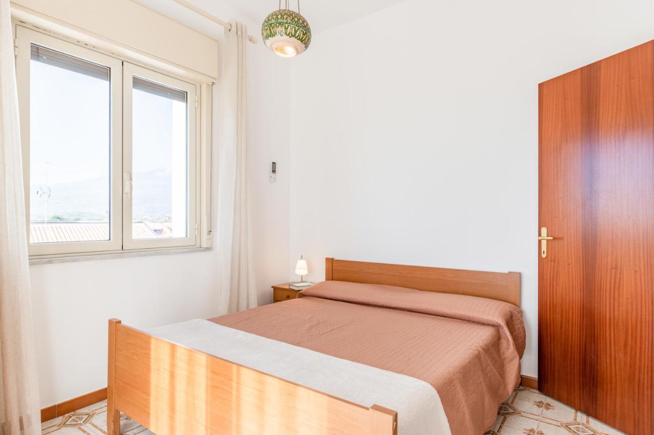 Giardini Naxos Apartment With Terrace Near The Sea Bagian luar foto